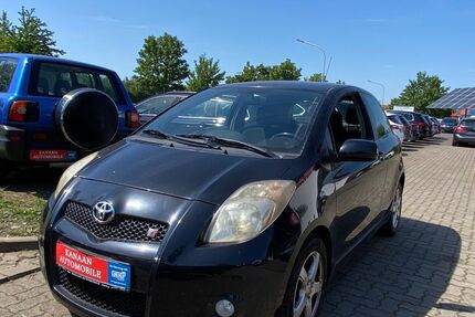 Toyota Yaris 107.000 km 5.950 &euro; Goslar 38644