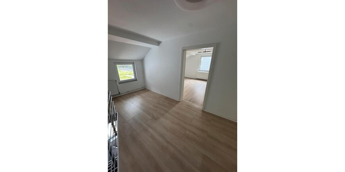 Doppelhaushälfte Salzgitter Ortschaft Ost - 4 Zimmer, 138 m&sup2;, 1.300&euro; | Angebot:26592264