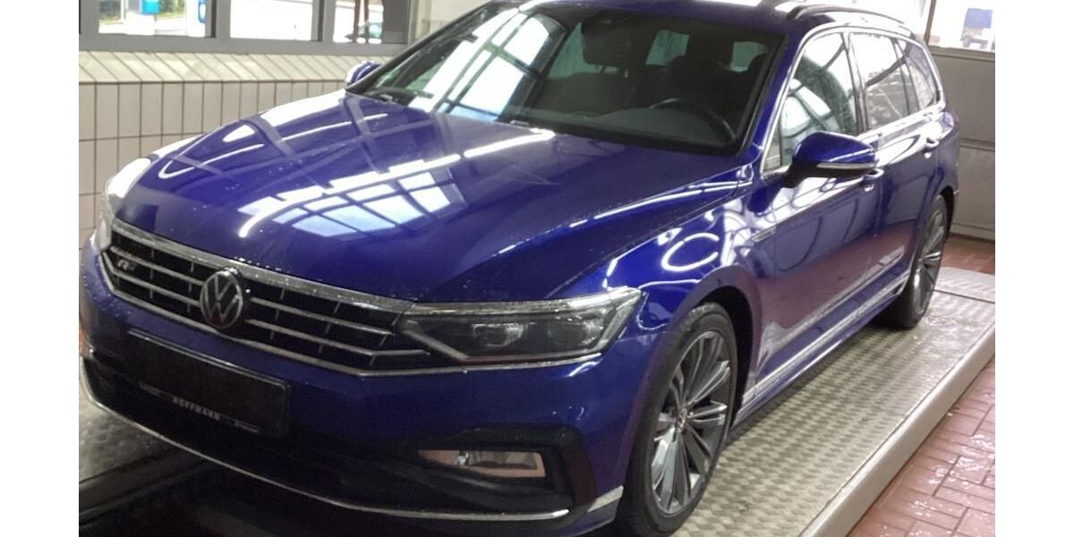 VW Passat 215.000 km 17.990 € Peine 31226