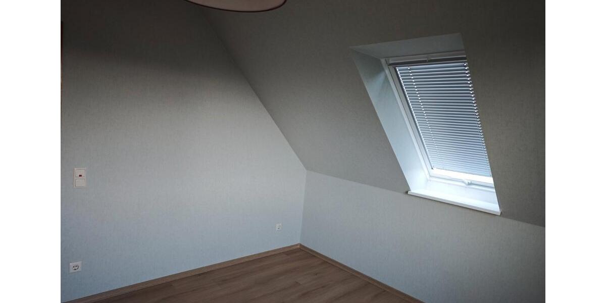 Dachgeschoßwohnung Peine Südstadt - 3 Zimmer, 67 m&sup2;, 675&euro; | Angebot:26610295