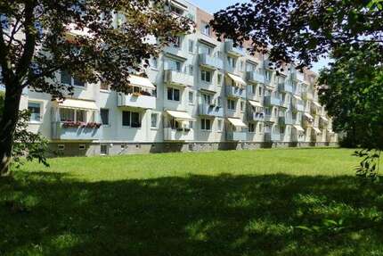 Wohnung zum Mieten in Schwerin 350 € 54.1 m²