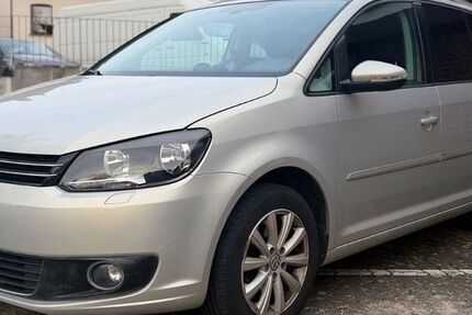 VW Touran 121.900 km 10.490 &euro; Peine 31226