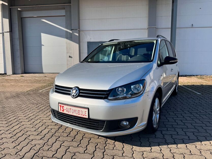 VW Touran 235.000 km 5.990 € Salzgitter 38229