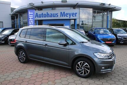VW Touran 104.344 km 18.810 € Sickte bei Braunschweig 38173