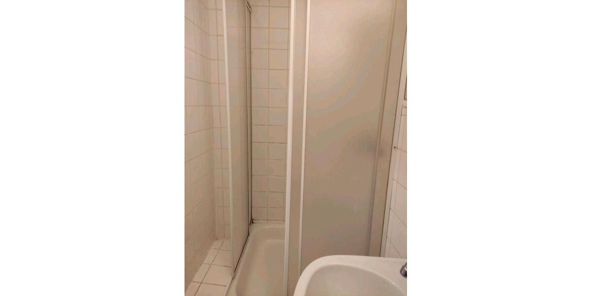 Etagenwohnung Braunschweig Broitzem - 1 Zimmer, 30 m&sup2;, 510&euro; | Angebot:27583573