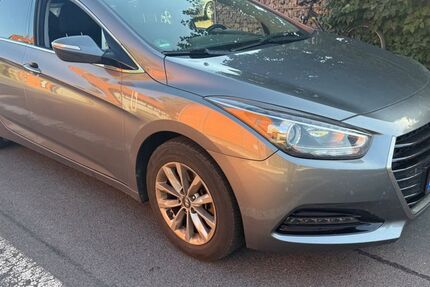 Hyundai i40 158.000 km 8.450 &euro; Wolfenbüttel (Halchter) 38304