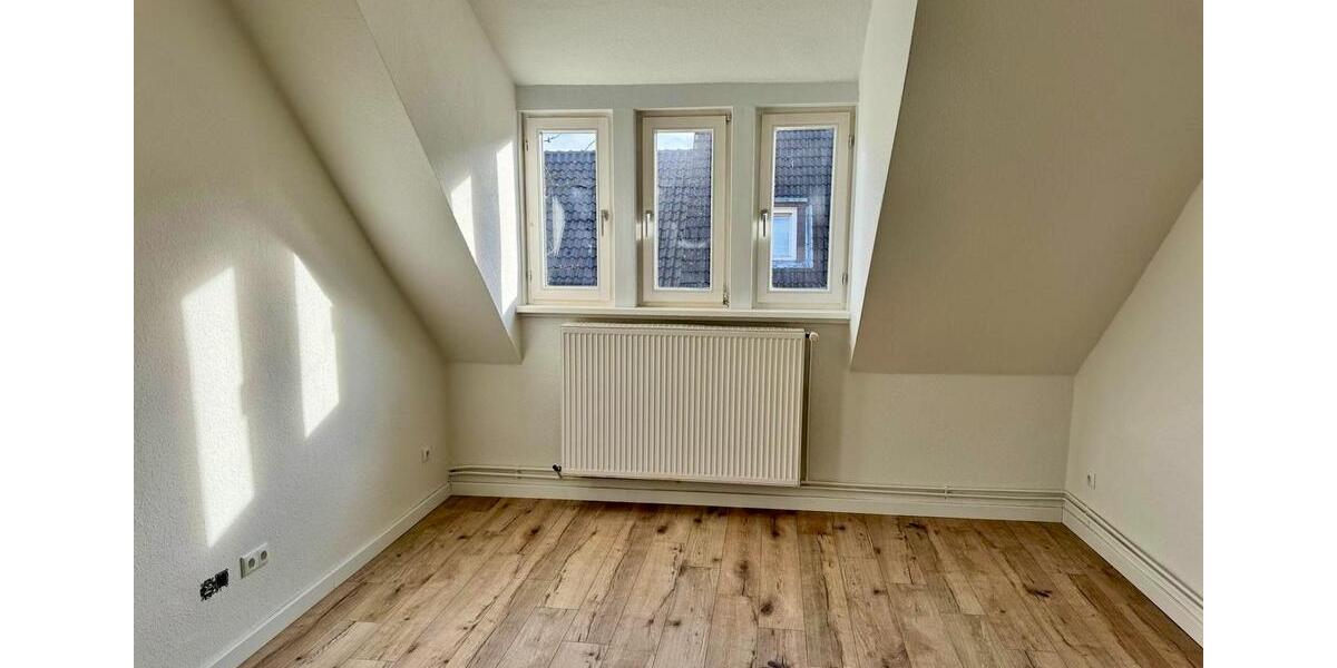 Dachgeschoßwohnung Hildesheim Himmelsthür - 2 Zimmer, 64 m&sup2;, 640&euro; | Angebot:25178720