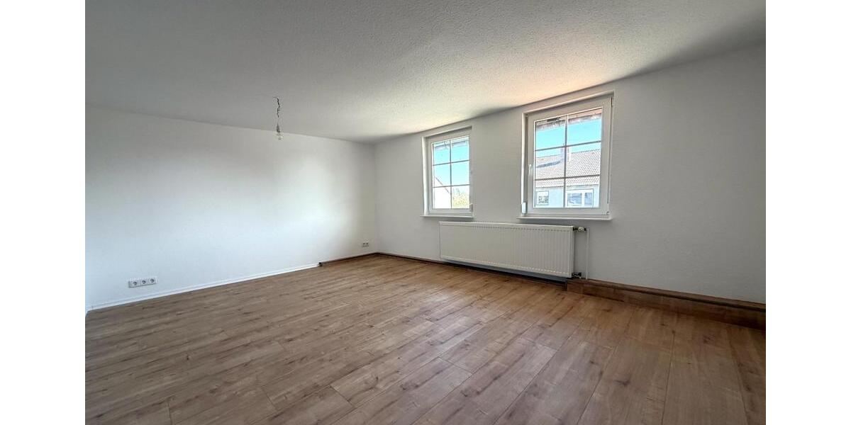 Etagenwohnung Börßum - 5 Zimmer, 142 m&sup2;, 1.050&euro; | Angebot:26412812