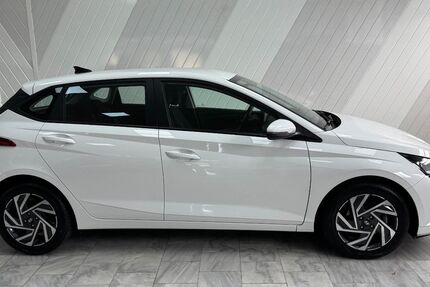 Hyundai i20 10.289 km 19.390 &euro; Liebenburg 38704