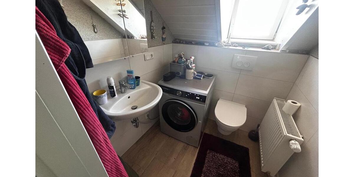 Dachgeschoßwohnung Harsum - 1 Zimmer, 25 m&sup2;, 250&euro; | Angebot:26409072
