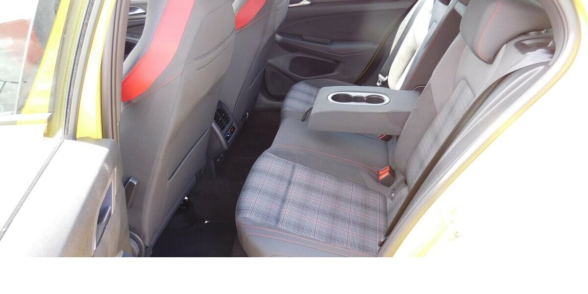 VW Golf 2.0 VIII GTI Performance 4 TRG TSI BMT Navi 29.100 km 23.990 &euro; Vordorf 38533