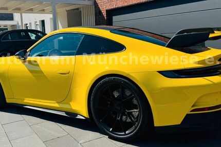 Porsche 992 2.700 km 199.999 &euro; Hildesheim 31135