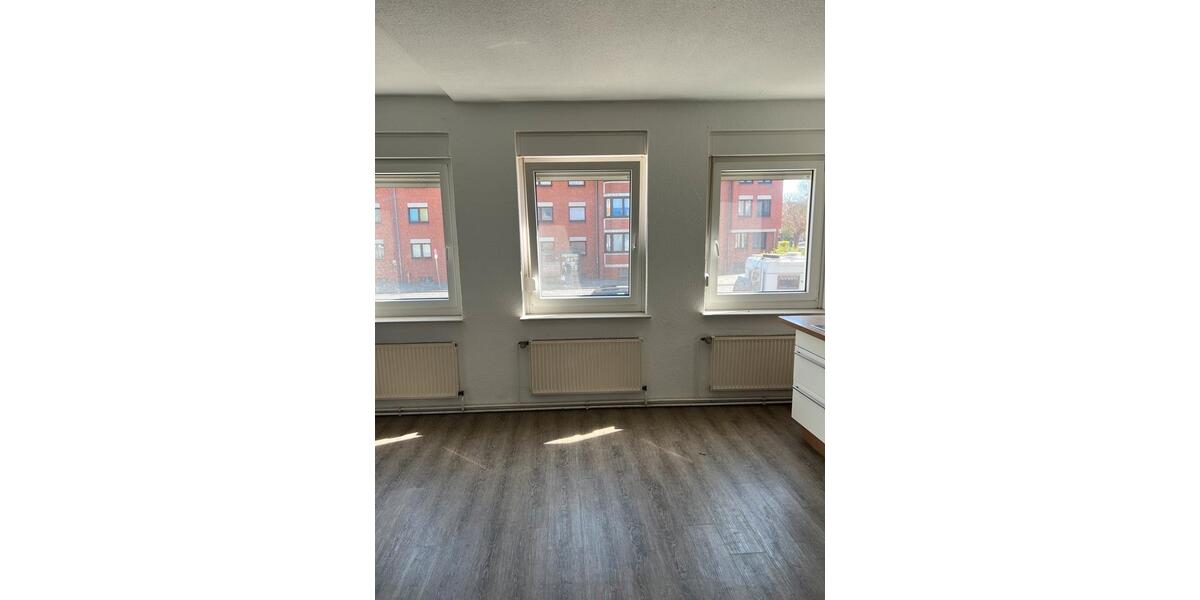 Etagenwohnung Hildesheim Himmelsthür - 3 Zimmer, 97 m&sup2;, 1.200&euro; | Angebot:26248093