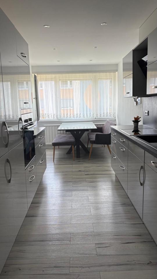 3 Zimmer Wohnung in ruhiger Seenähe mit Balkon