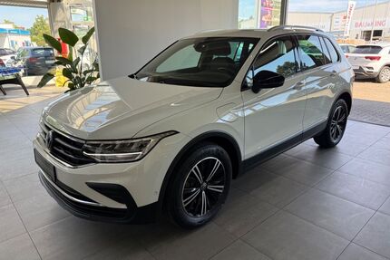 VW Tiguan 79.000 km 21.990 &euro; Braunschweig 38116