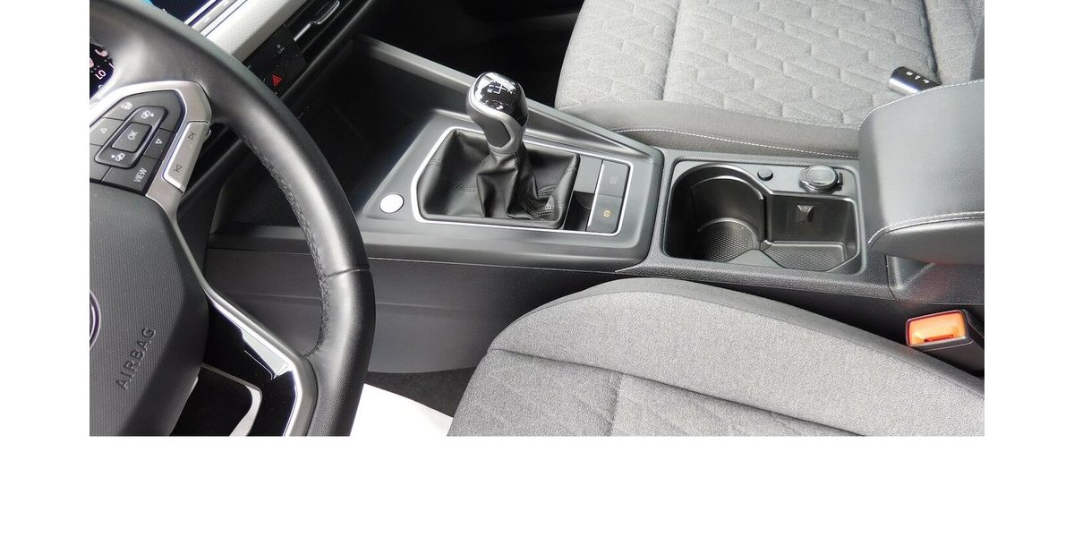 VW Golf III 1.0 Life TSI BMT Klima Navi Alu 20.300 km 18.690 &euro; Vordorf 38533
