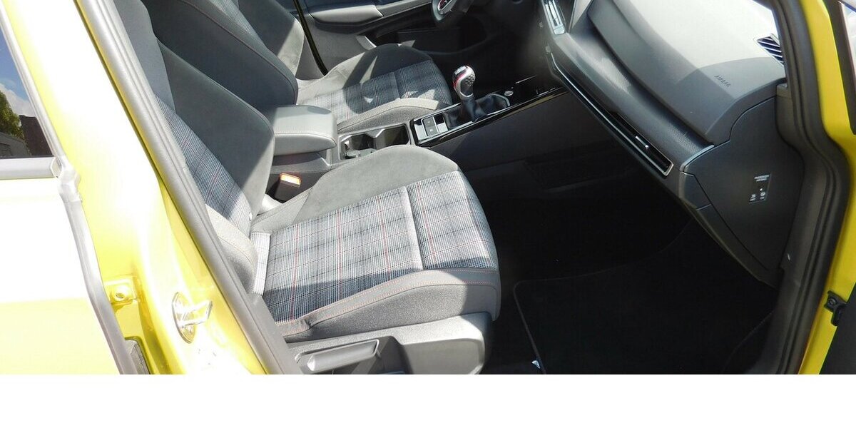 VW Golf 2.0 VIII GTI Performance 4 TRG TSI BMT Navi 29.100 km 23.990 &euro; Vordorf 38533