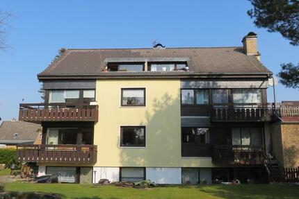*Sehnde-Ilten* 3 Zi.- Whg. auf 2 Ebenen mit Blk. + Gartenanteil.