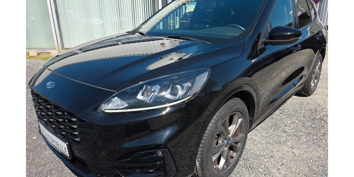 Ford Kuga 46.000 km 15.990 &euro; Braunschweig 38112