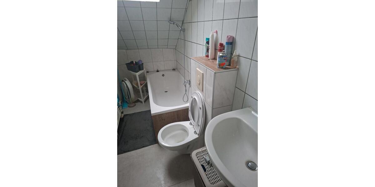 Dachgeschoßwohnung Peine Südstadt - 3 Zimmer, 70 m&sup2;, 600&euro; | Angebot:25198595