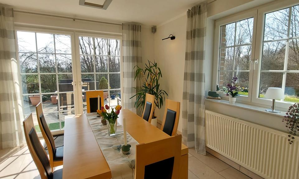Einfamilienhaus Ilsede - 10 Zimmer, 277 m&sup2;, 545.000&euro; | Angebot:27265136