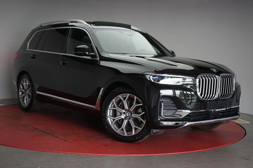 X7