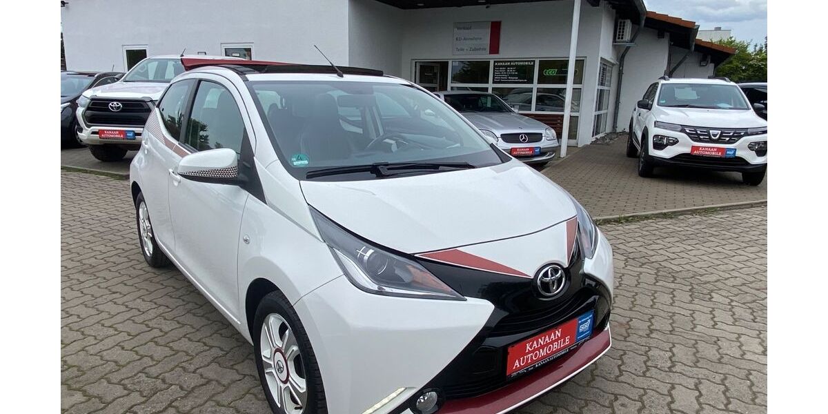 Toyota Aygo (X) 188.000 km 5.950 &euro; Goslar 38644