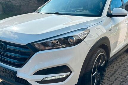 Hyundai TUCSON 60.439 km 15.300 &euro; Salzgitter 38229
