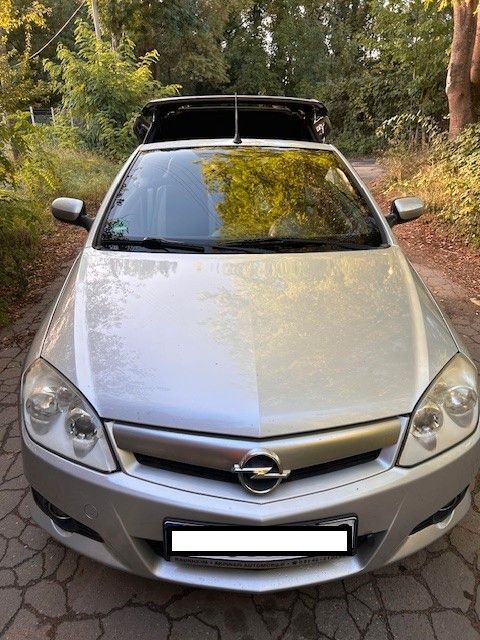 Opel Tigra 171.000 km 1.600 € Hohenhameln 31246