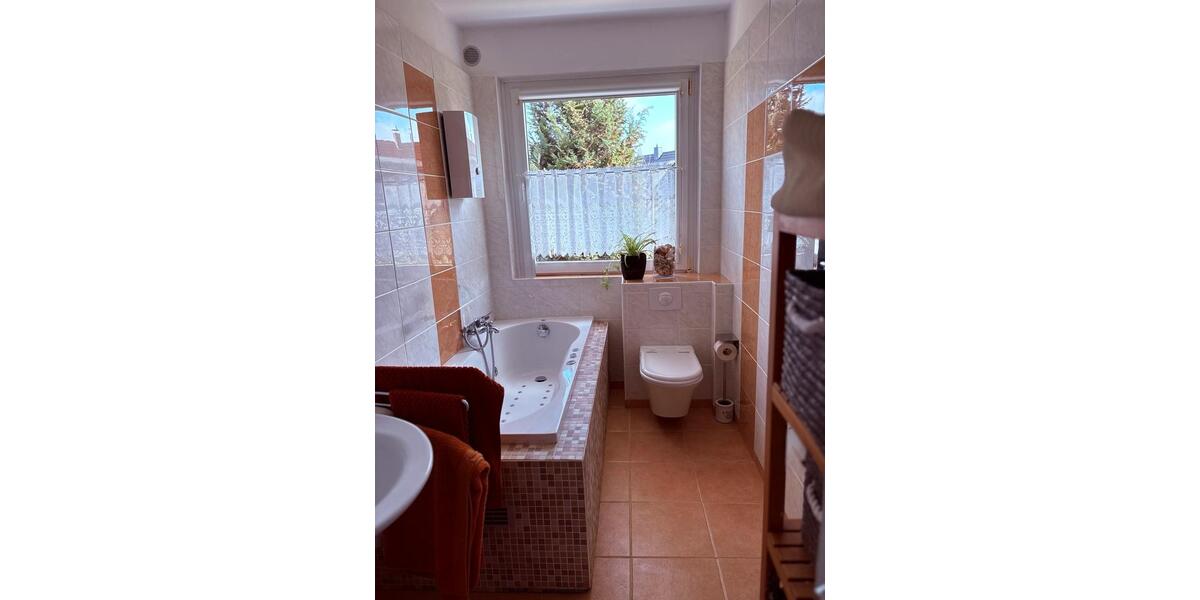 Hochparterre Goslar Immenrode - 4 Zimmer, 94 m&sup2;, 125.000&euro; | Angebot:27226389