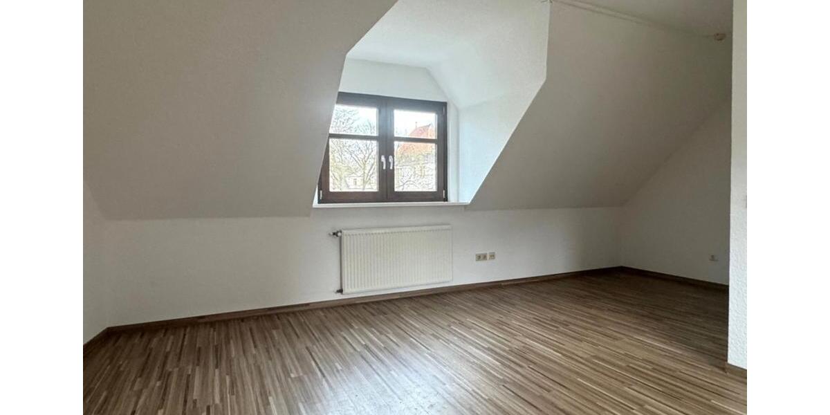 Einfamilienhaus zu vermieten - Wohnen am „Burgpark“ 2 zimmer