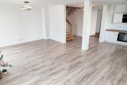 Haus Wolfenbüttel Ahlum - 8 Zimmer, 200 m&sup2;, 2.490&euro; | Angebot:27610556