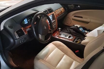 Jaguar XKR