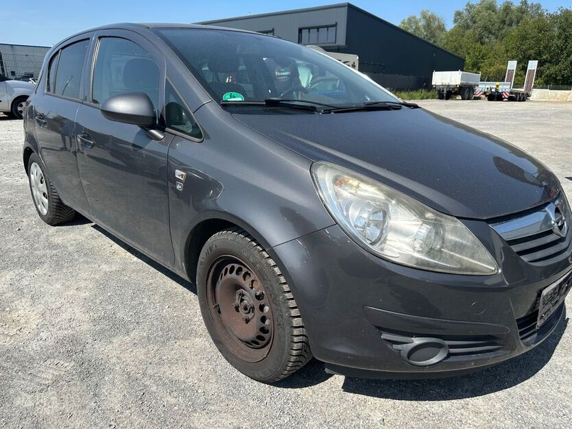 Opel Corsa 128.000 km 1.990 € Salzgitter 38229