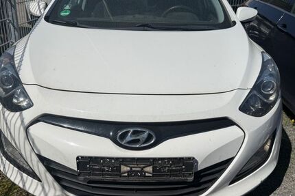 Hyundai i30 182.000 km 5.350 &euro; Wolfenbüttel (Halchter) 38304