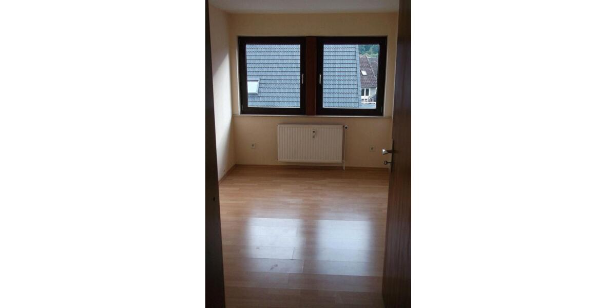 Dachgeschoßwohnung Langelsheim - 3 Zimmer, 76 m&sup2;, 486&euro; | Angebot:26337050