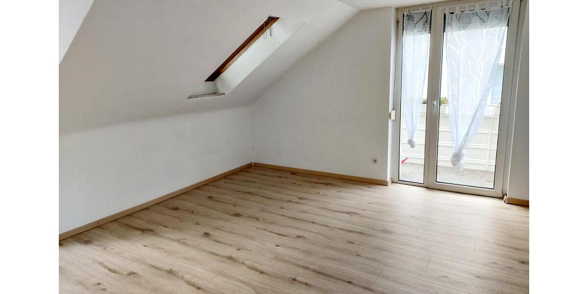 Dachgeschoßwohnung Braunschweig Wabe-Schunter-Beberbach - 3 Zimmer, 80 m&sup2;, 750&euro; | Angebot:26043012