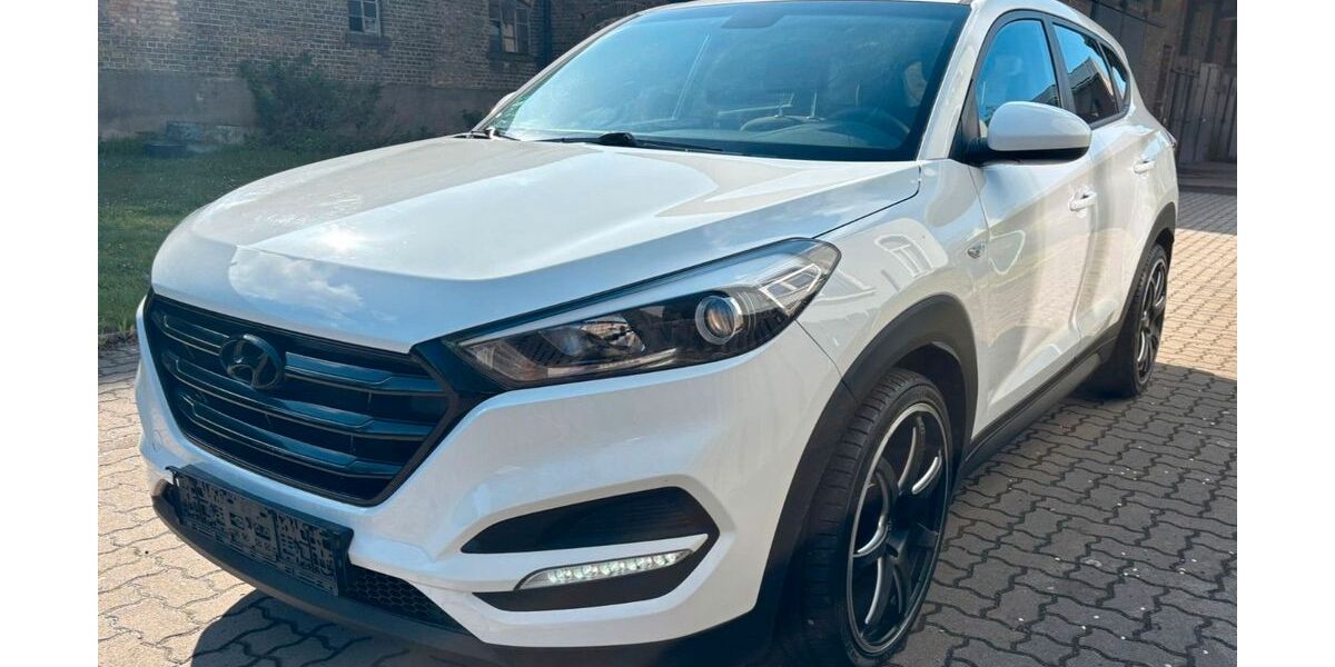 Hyundai TUCSON 60.439 km 14.000 &euro; Salzgitter 38229