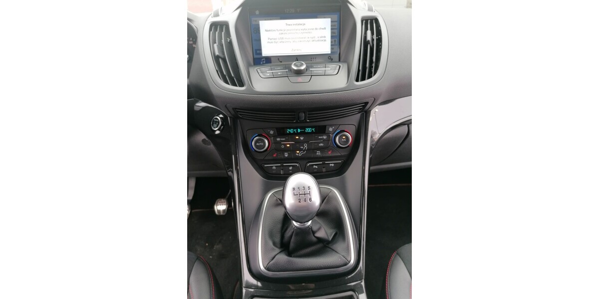 Ford Kuga 128.000 km 11.900 &euro; Wolfenbüttel 38300