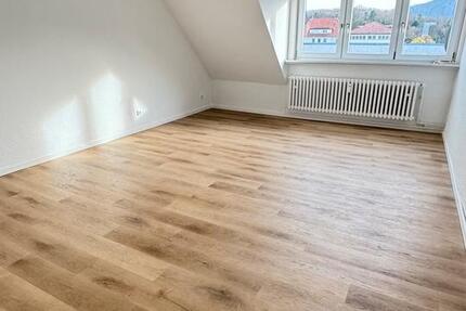 HELLE 3-RAUM-WOHNUNG MIT OPTION GARAGE zimmer