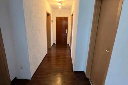 3-Zimmer-Eigentumswohnung mit Garage Kernsaniert 1 zimmer