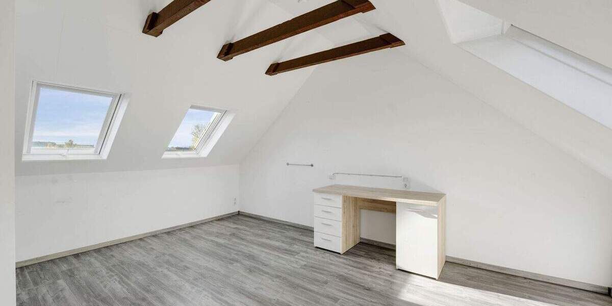 PROVISIONSFREI | Endhaus mit großem Garten in Top Lage - sofort bezugsfrei! 7 zimmer