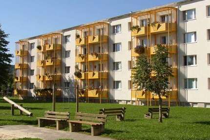 Wohnung zum Mieten in Gera 366,36 € 59.57 m²