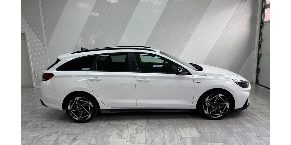 Hyundai i30 15.524 km 25.450 € Liebenburg 38704