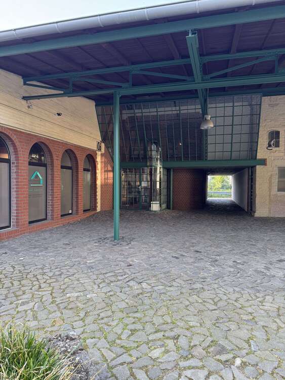 Büro in Braunschweig 2.360 € 315 m²