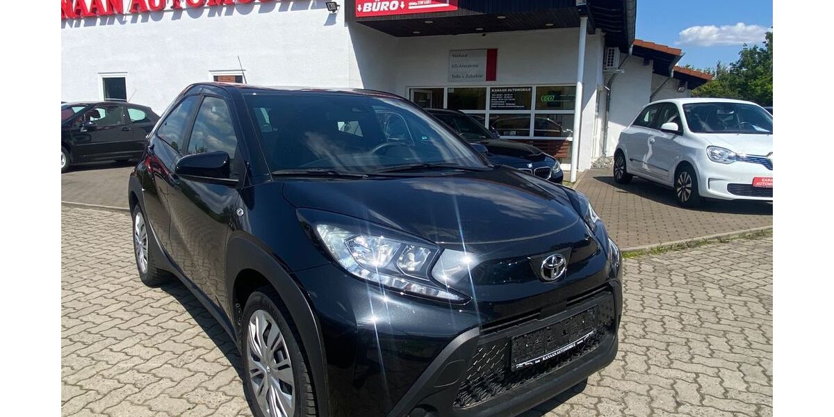 Toyota Aygo (X) 10.000 km 14.950 &euro; Goslar 38644
