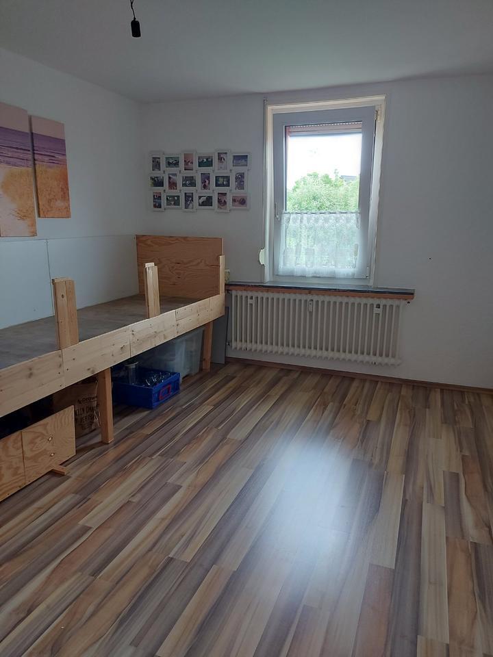 4 Zimmer Eigentumswohnung mit eigenem großen Garten
