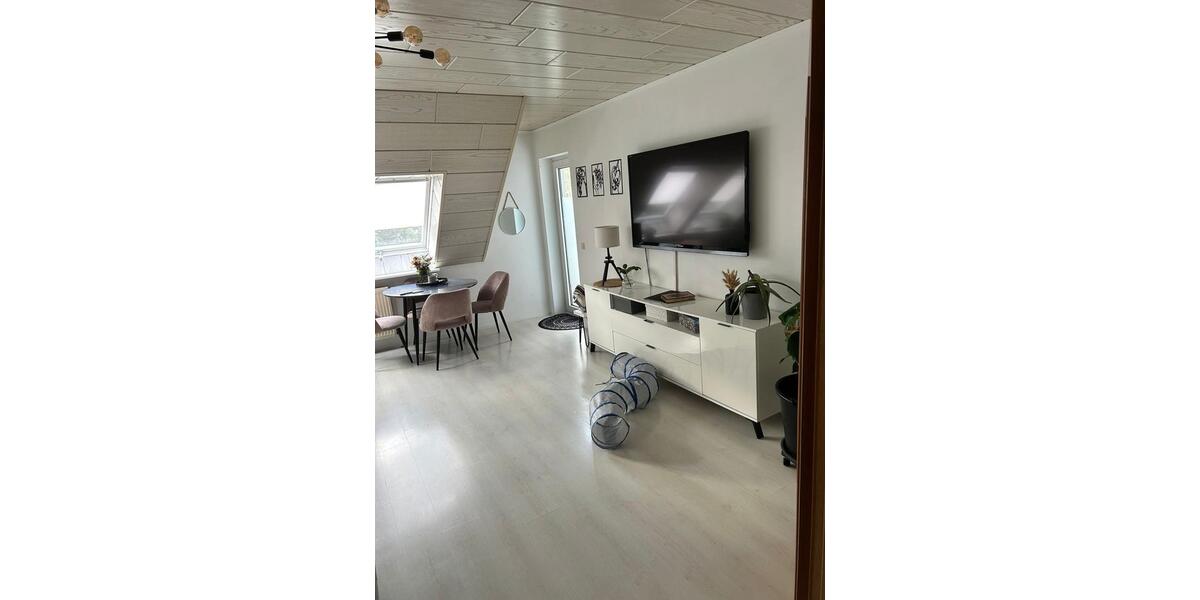 Dachgeschoßwohnung Peine Südstadt - 3 Zimmer, 75 m&sup2;, 600&euro; | Angebot:25284423