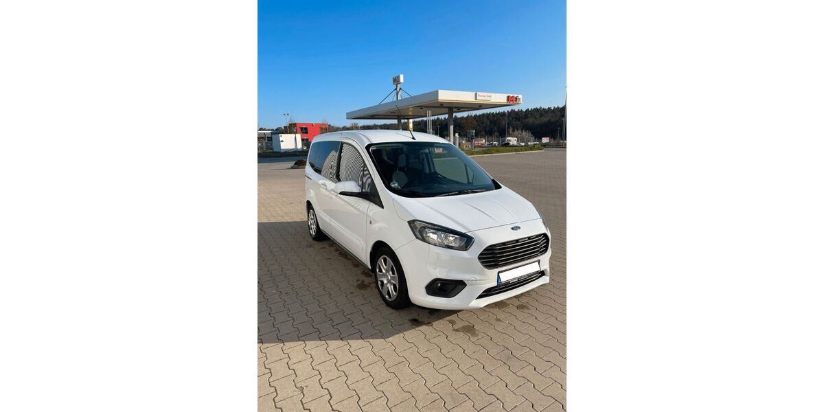 Ford Tourneo Courier 122.000 km 7.900 &euro; Braunschweig 38114