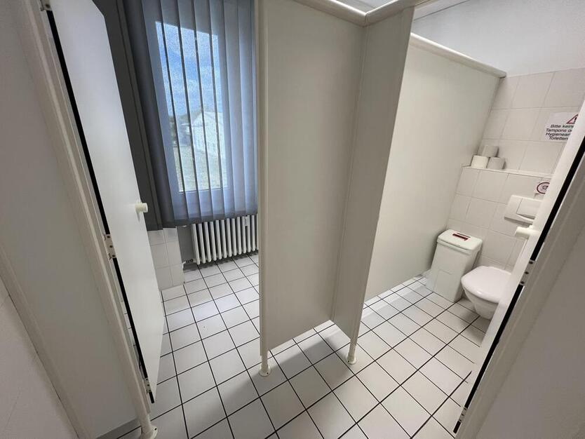 Büros zur Miete: von 208 m² bis 1.011 m² zimmer